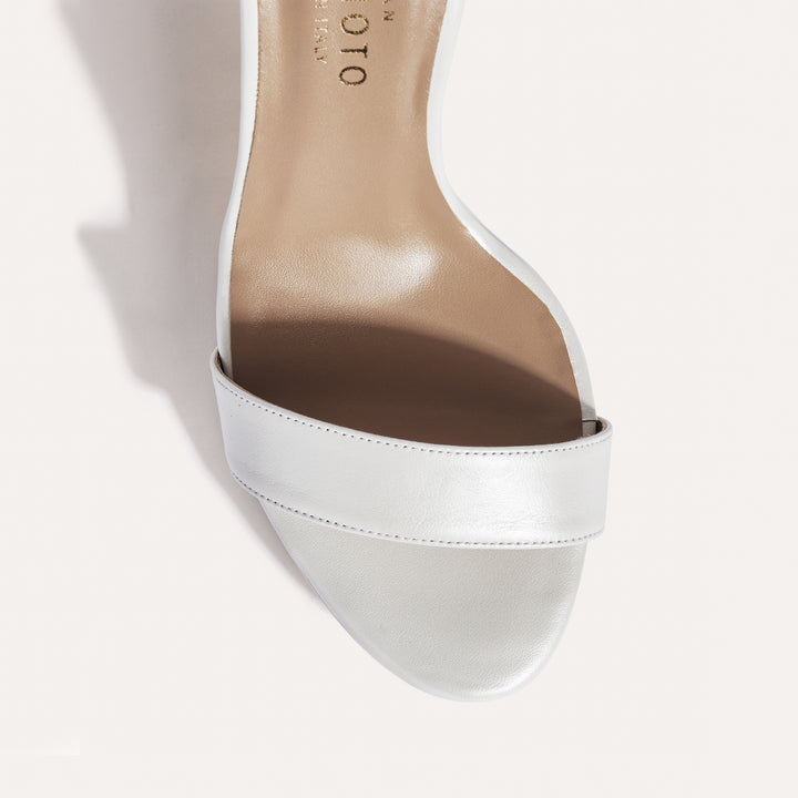 Victoria Sandal Pearlised White Meggan Morimoto