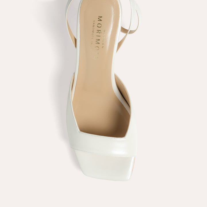 REMI PEARLISED WHITE SANDAL BUTTERFLY BOW 50