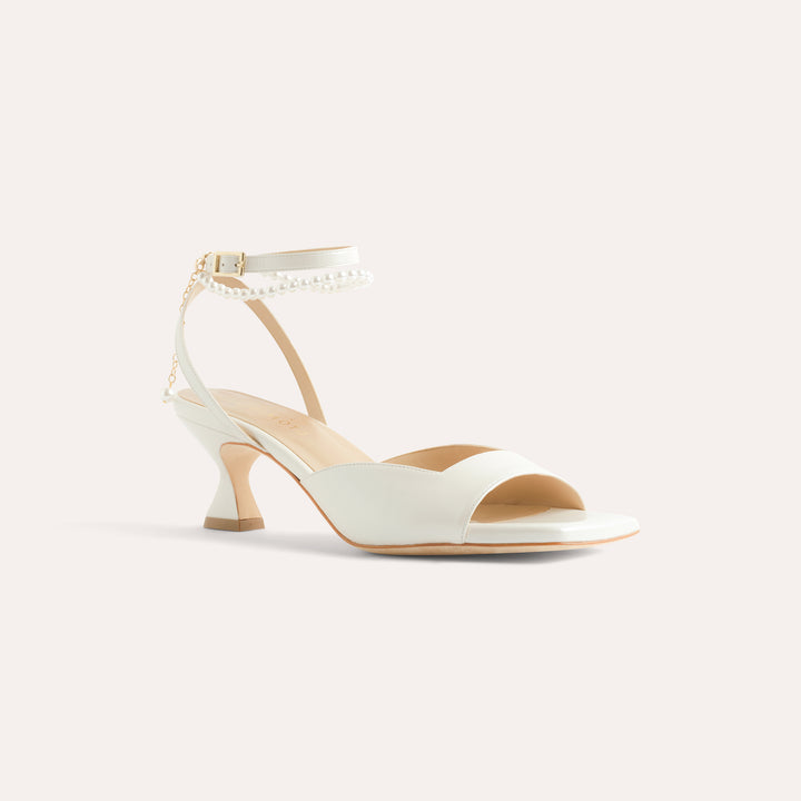 REMI PEARLISED WHITE SANDAL PEARL ANKLET 50