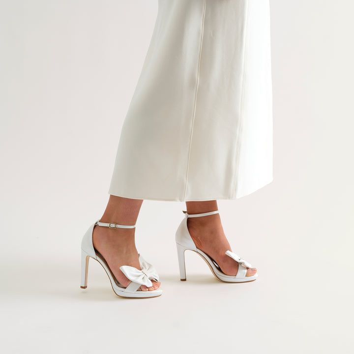 VICTORIA WHITE PLATFORM SANDAL WHITE BUTTERFLY BOW