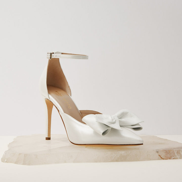 Alma Pump leather White Obi Bow embellishment Meggan Morimoto